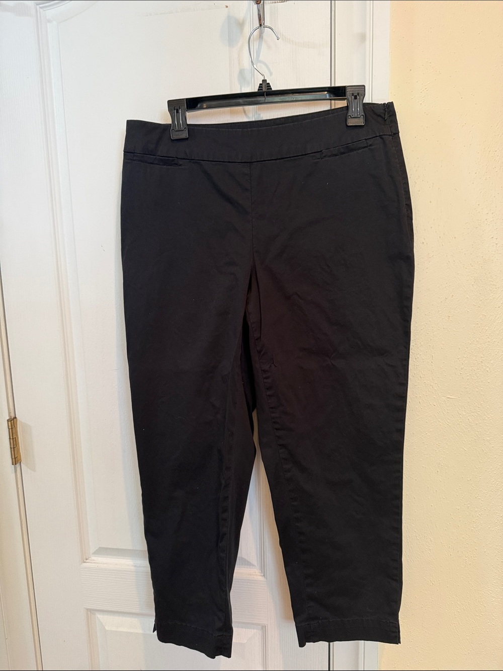 Coldwater Creek Black Cropped Pull-On Pants